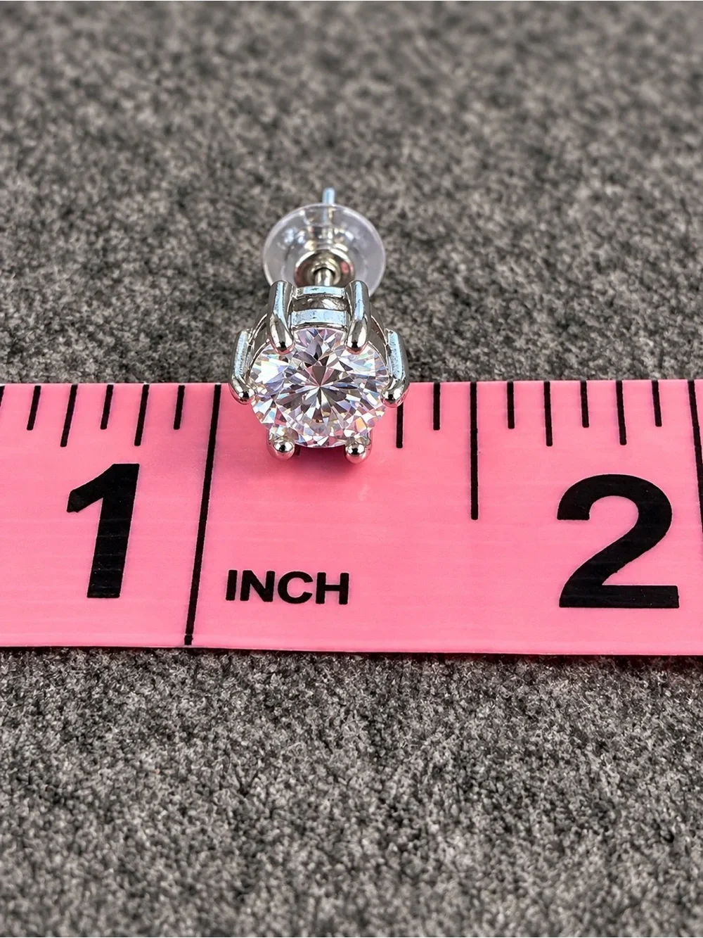 💎 Round Moissanite Solitaire Stud Earrings – Silver Plated